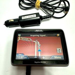 Magellan Maestro 4700 Automotive Car Vehicle GPS Navigator 4.7" Touch Screen